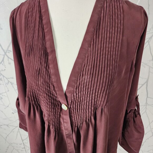 Elizabeth & James Maroon 100% Silk Single Button Pintuck Flowy Tokyo Blouse - Picture 3 of 7